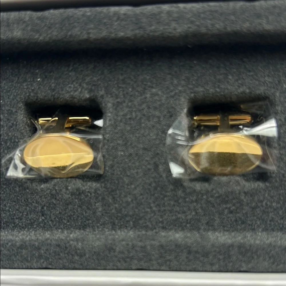 Gold Oval Cuff Links